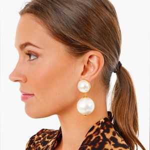 NEW Pearl Lantern Earrings Tuckernuck Brand